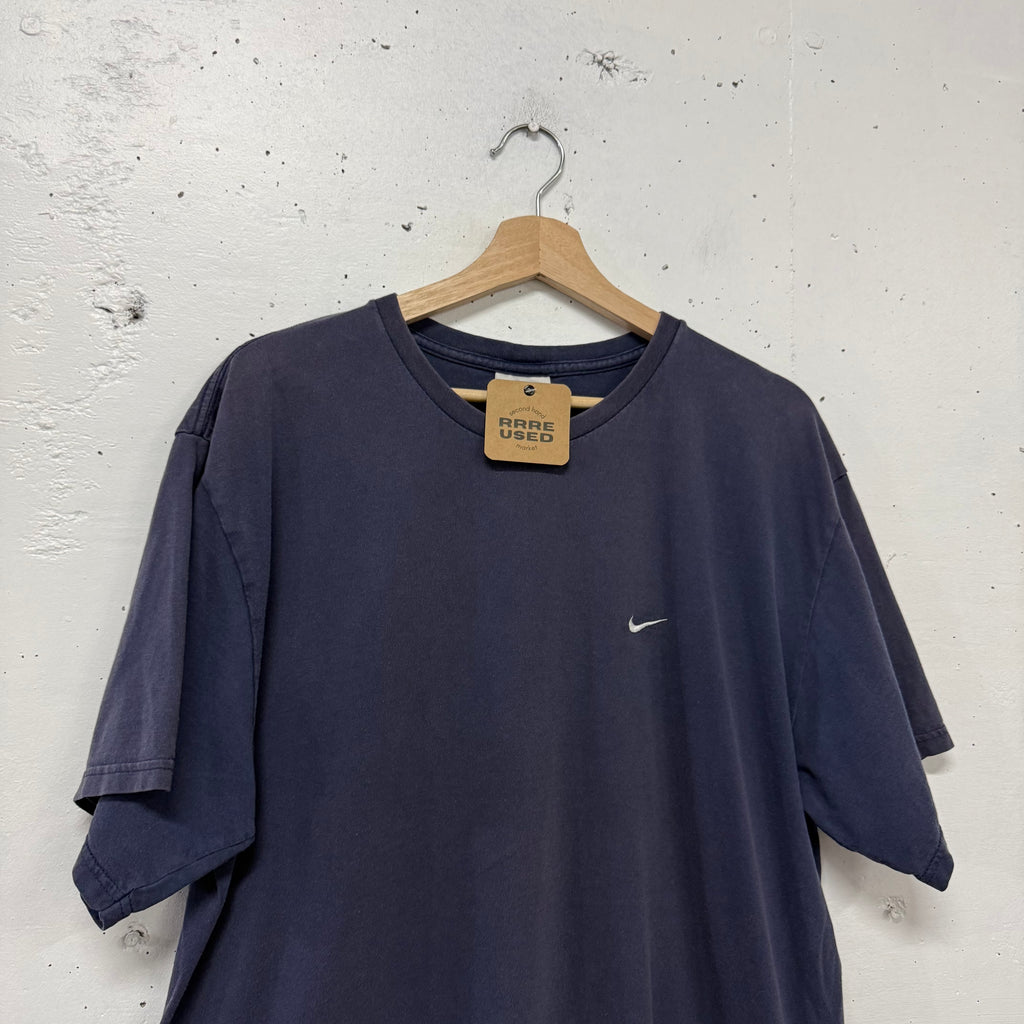 Polera Nike Mini Swoosh