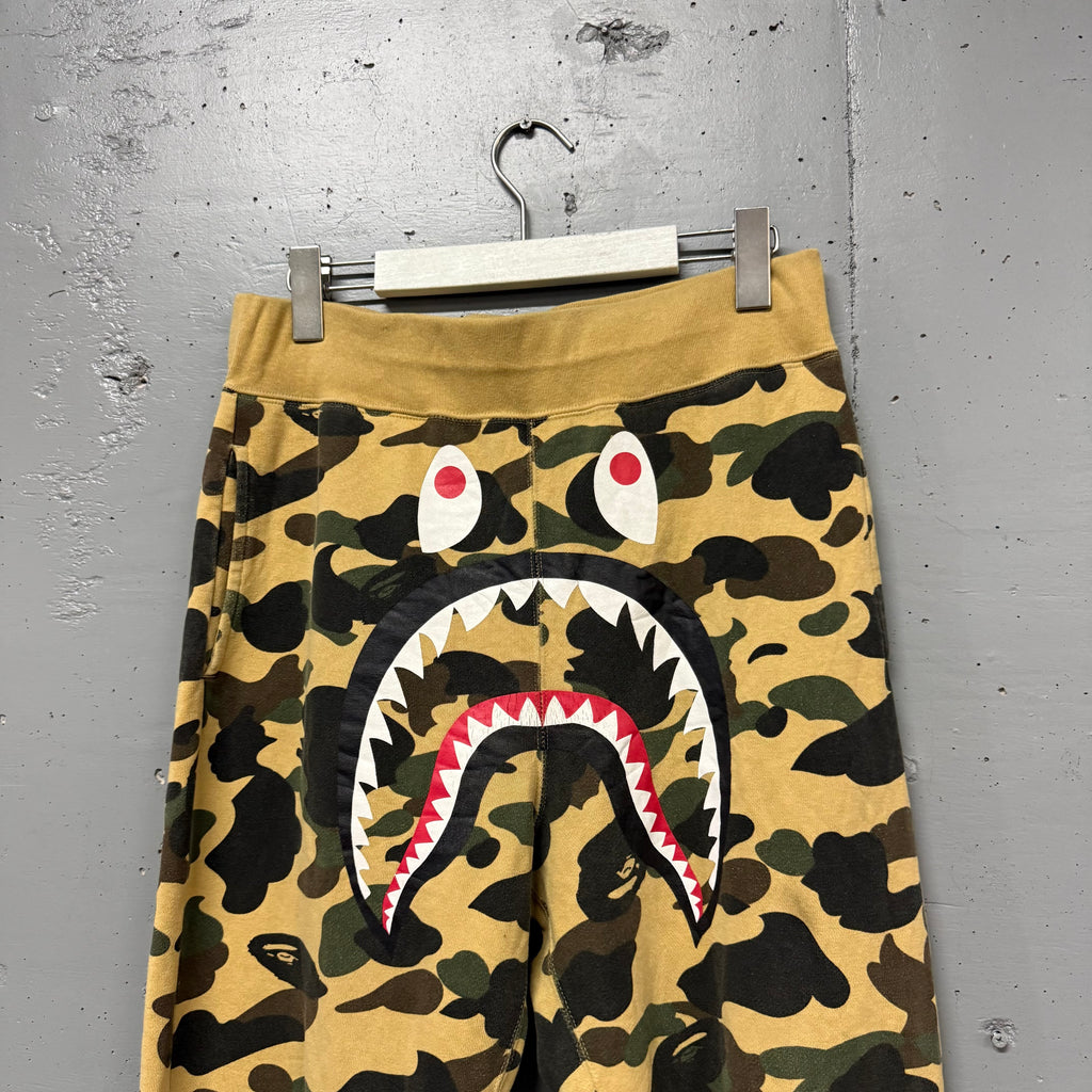 Buzo Bape
