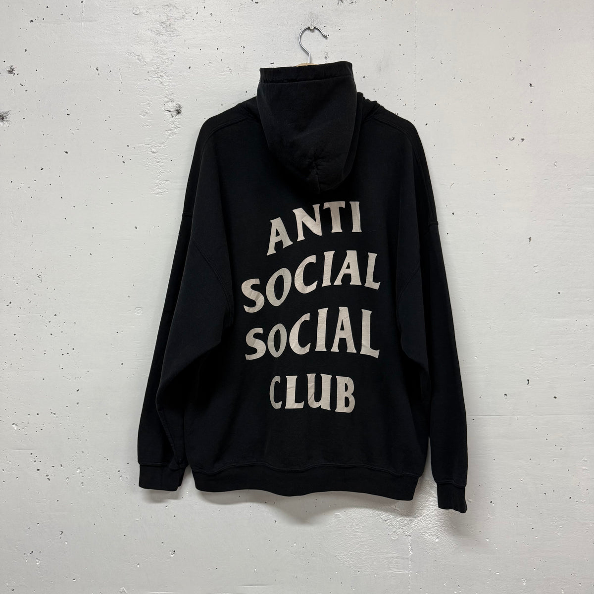 Poleron Antisocialsocialclub