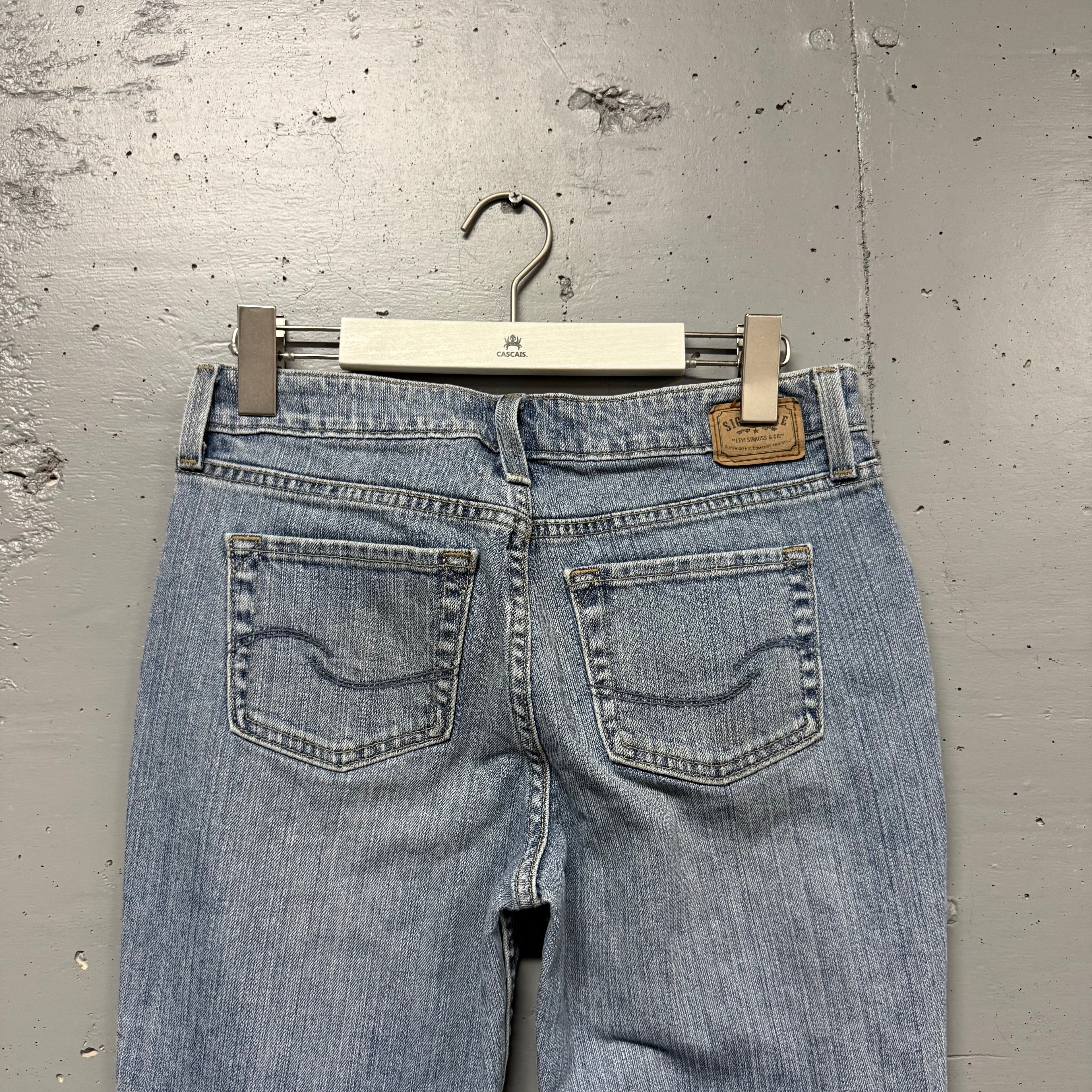 Pantalón Levis Flare