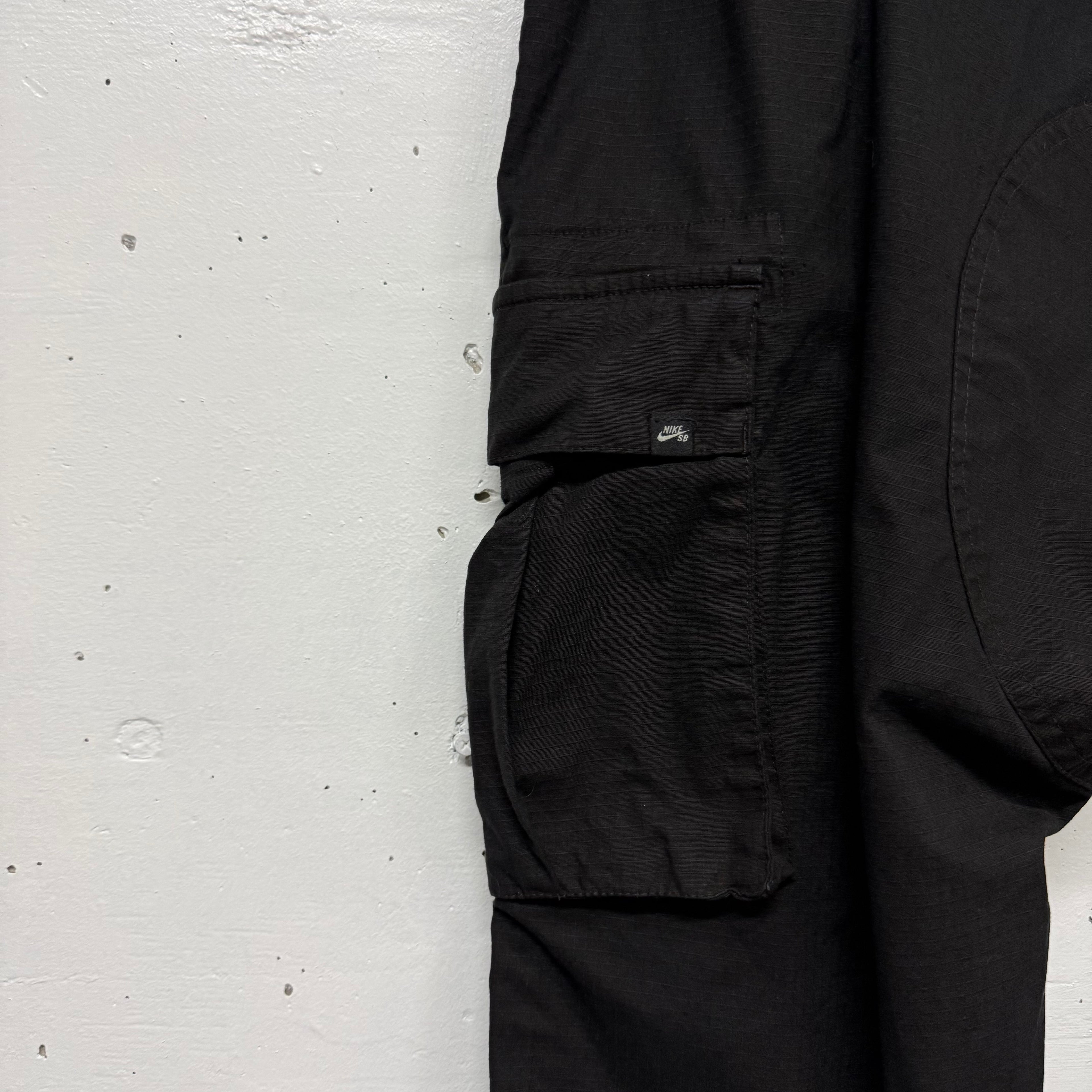 Pantalón Cargo Nike SB