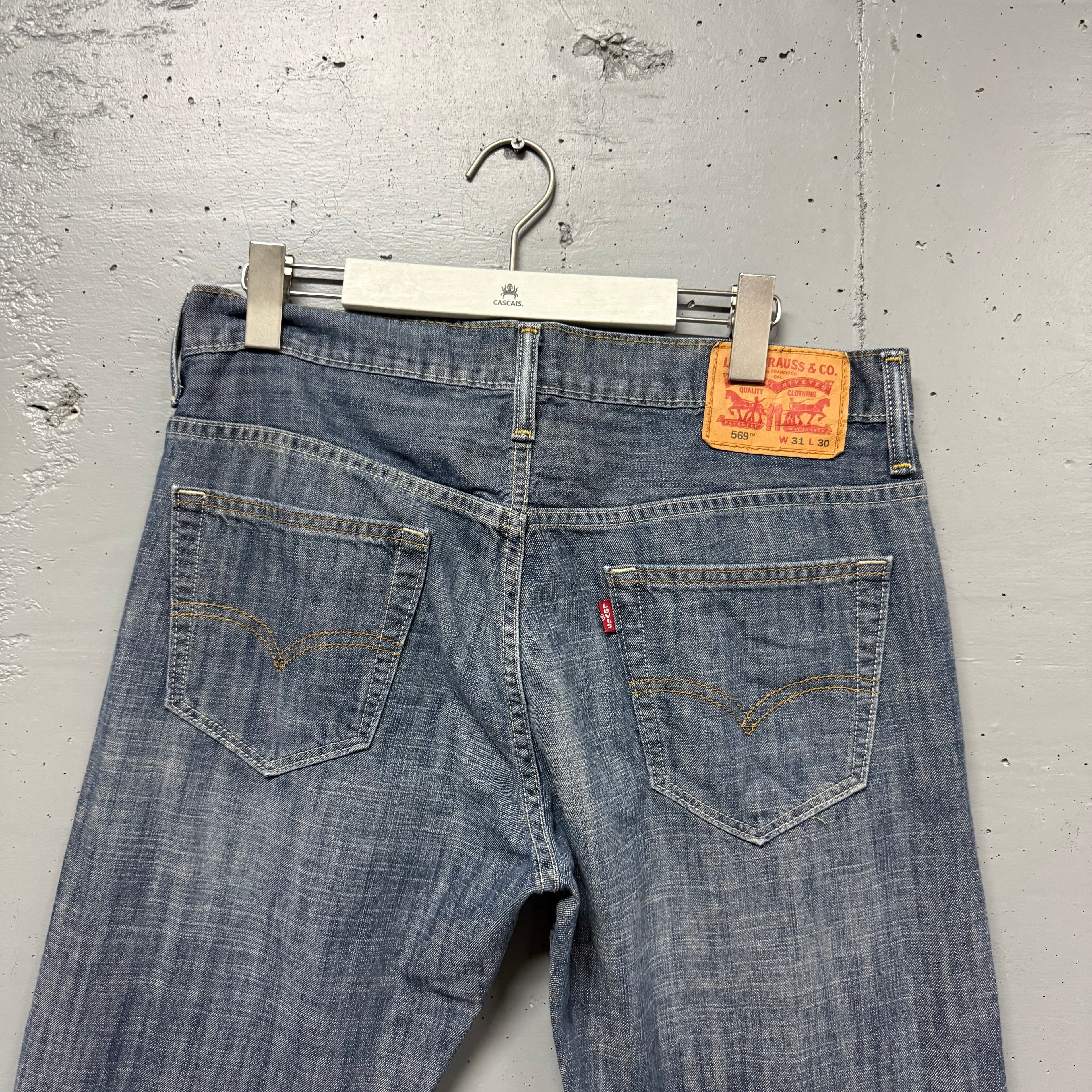 Pantalón Levis 569