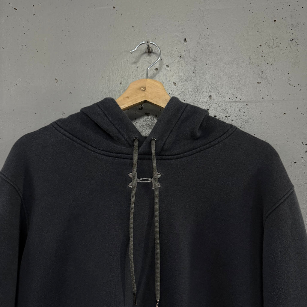 Poleron Under Armour Central Logo