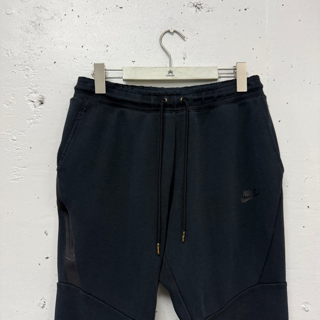Pantalón Buzo Nike Tech