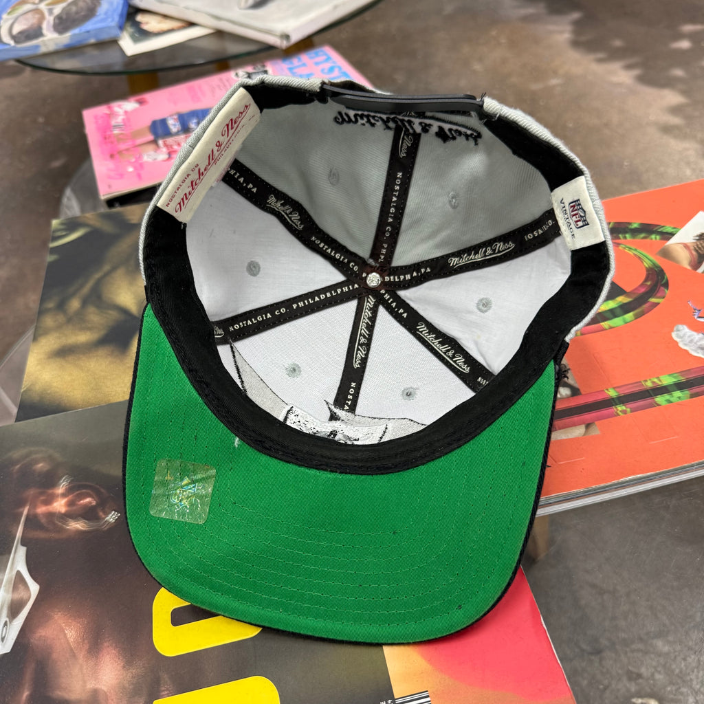 Gorro Raiders Sharktooth Mitchell and Ness