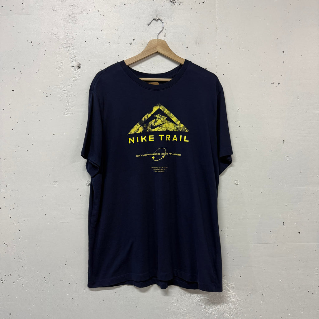 Polera Nike Trail
