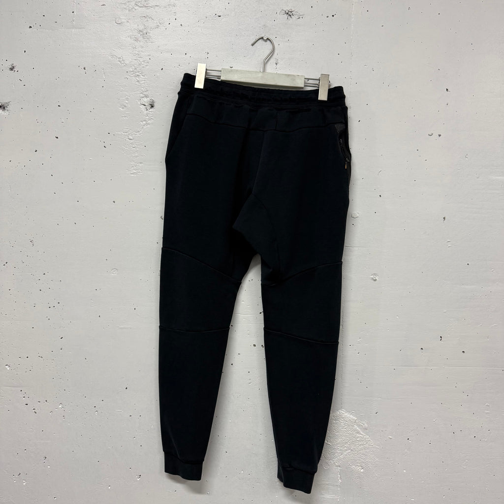 Pantalón Buzo Nike Tech