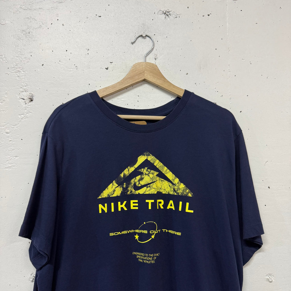 Polera Nike Trail