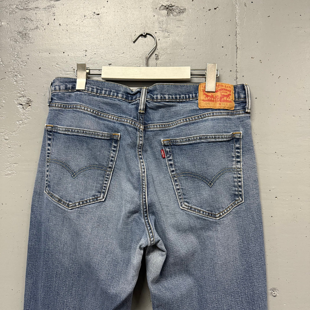 Pantalón Levis 541