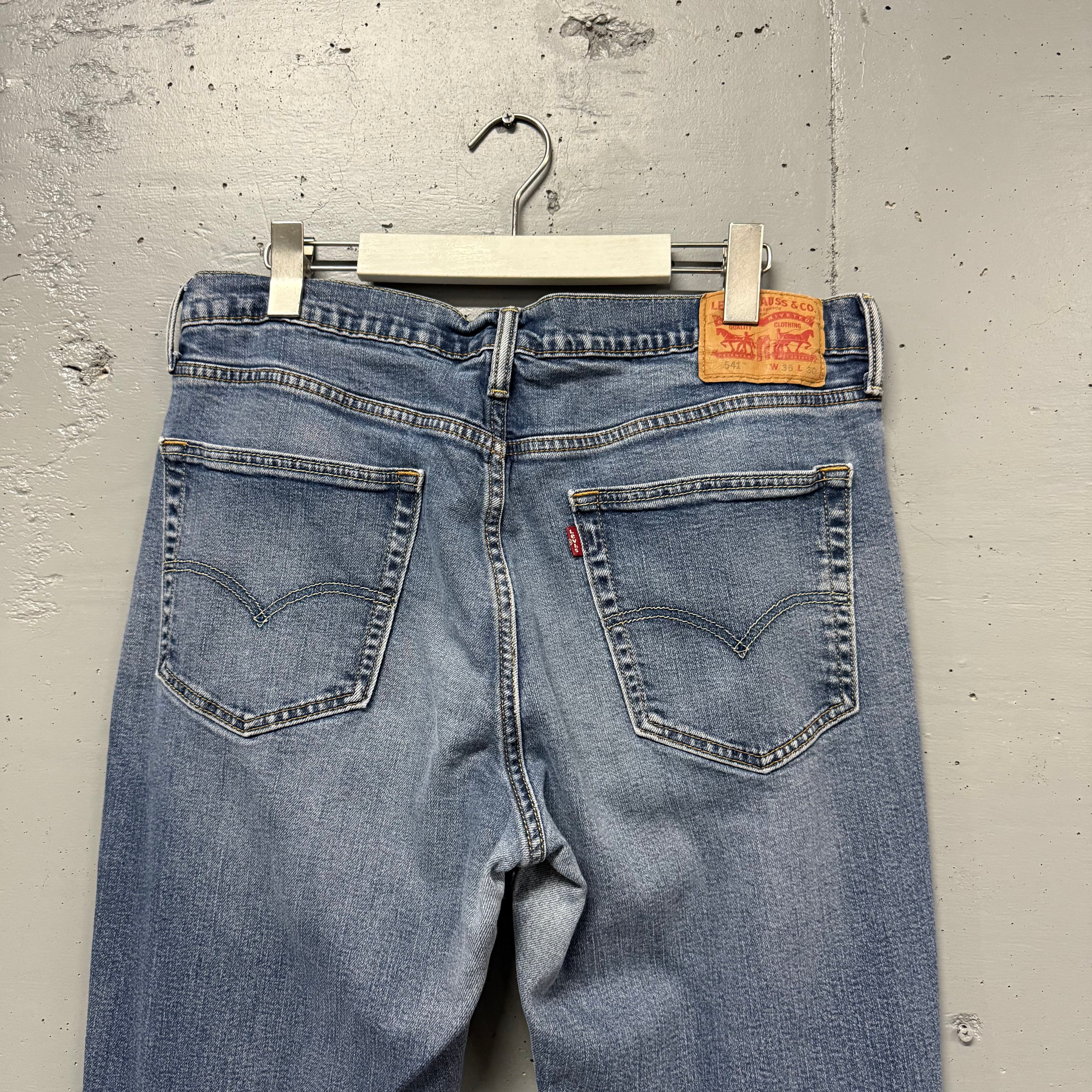 Pantalón Levis 541