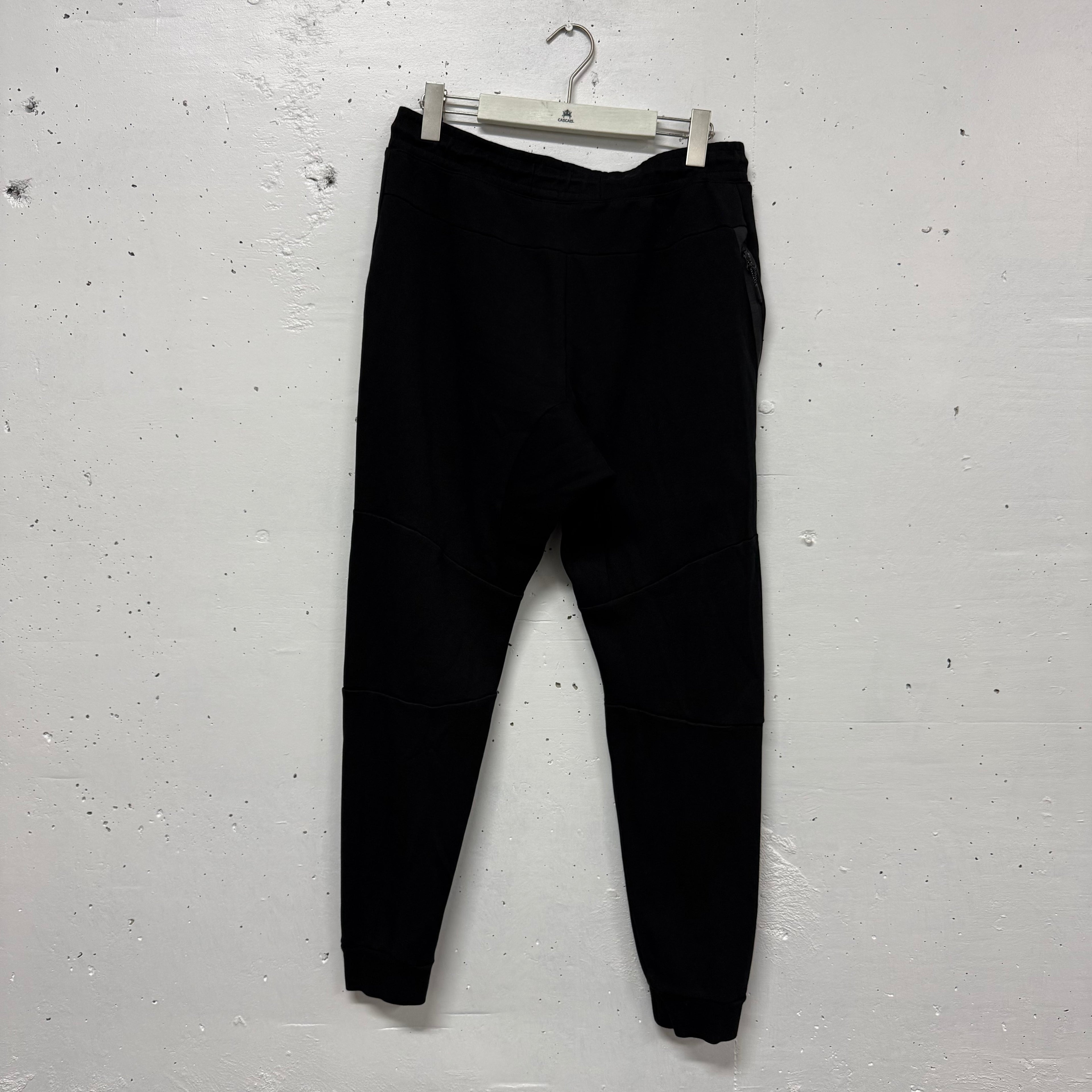 Pantalon Buzo Nike Tech