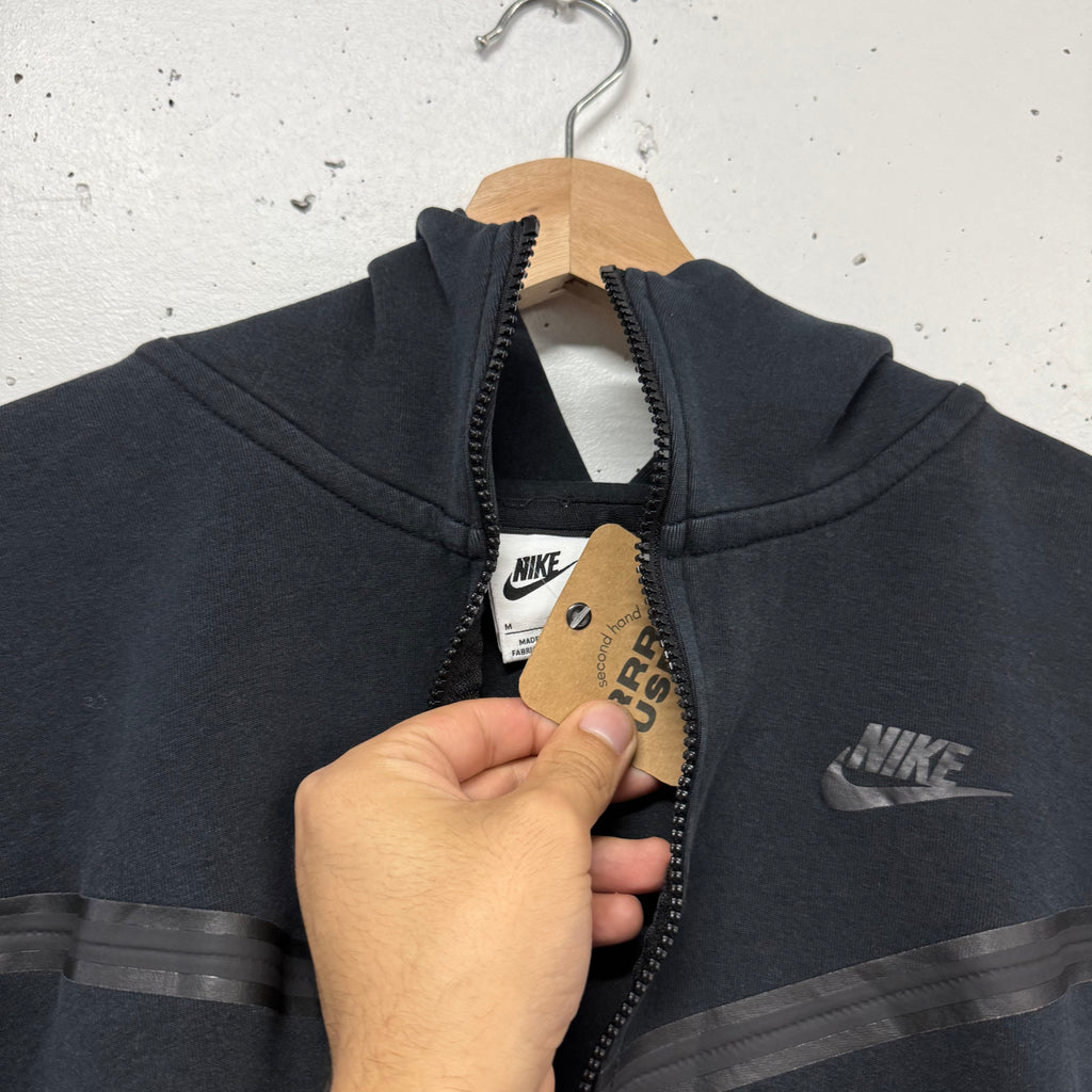 Poleron Nike Tech